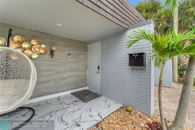 Building Photo - 5709 Bayberry Ln