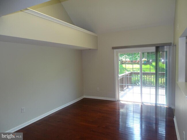 Foto del edificio - 22 Pebble Ct