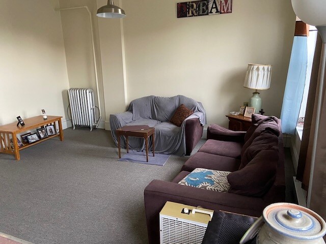 Foto principal - 123 E Main St