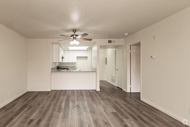 1HAB. 1BA - 620SF - Sala de estar - Belcourt Seniors Apartments 55+