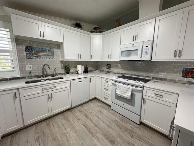 Building Photo - 5627 Camelford Pl