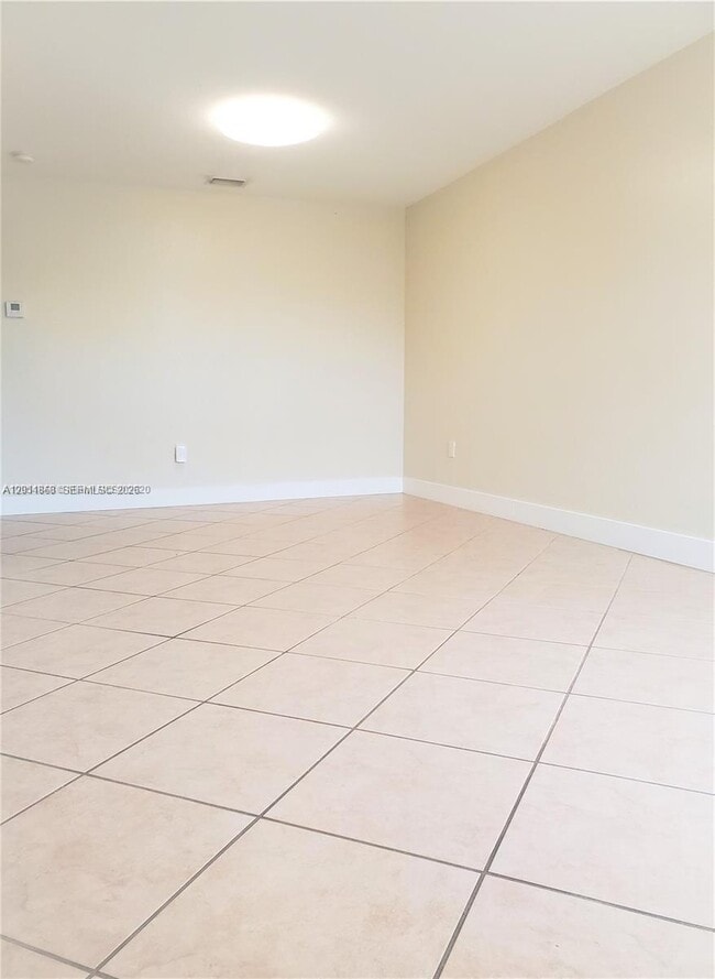 Building Photo - 15250 SW 134th Pl