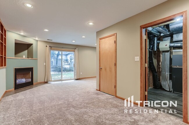 Building Photo - 14700 Junkite St NW