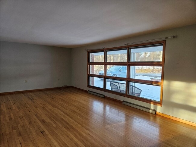 Foto del edificio - 1415 Slaterville Rd