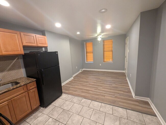 Foto del edificio - 5529 Jefferson St