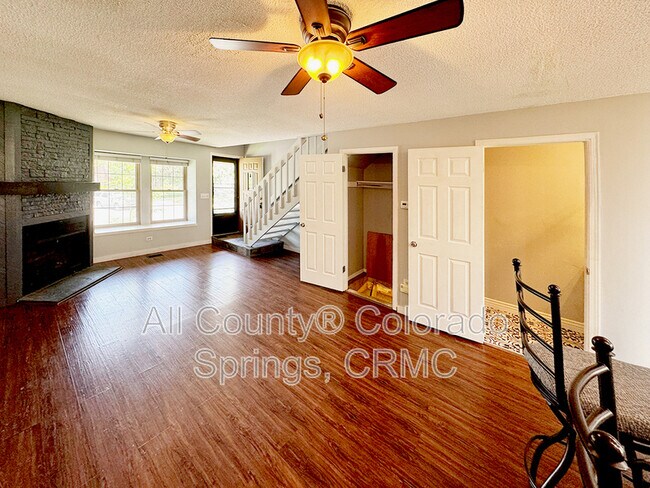 Building Photo - 6825 Mountain Top Ln