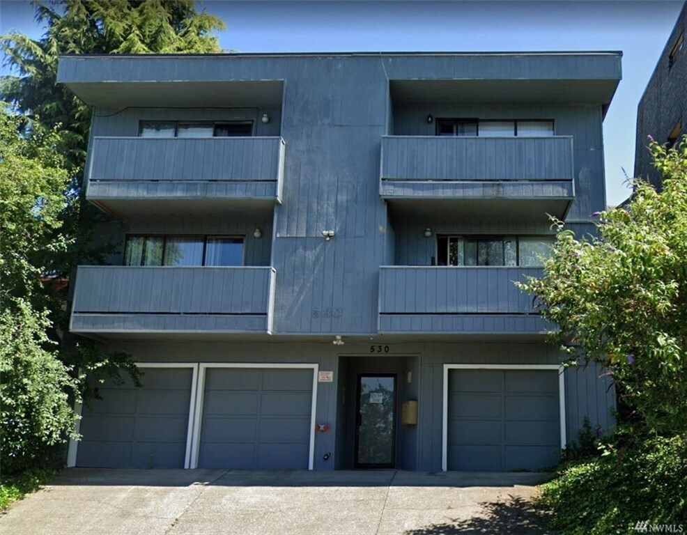 530 Mill Ave S Unit 3, Renton, WA 98057 Condo for Rent in Renton, WA