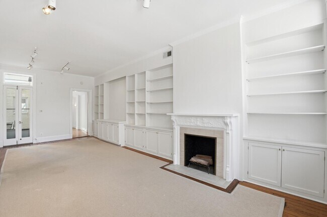 Foto del edificio - 1635 35th St NW