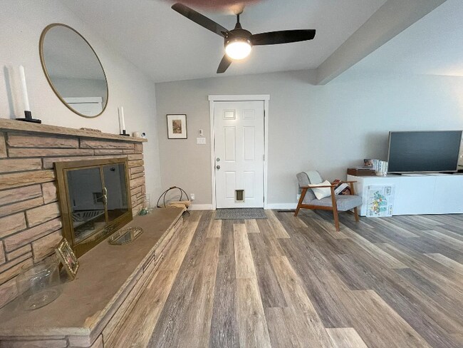 Building Photo - 8462 Colene Dr