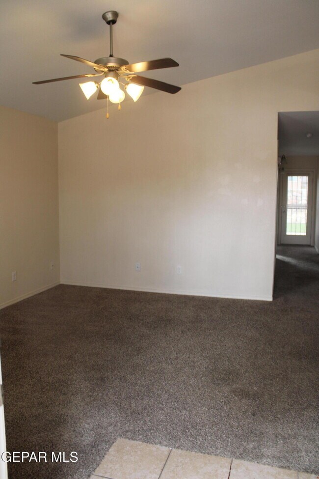 Foto del edificio - 2236 Sparrow Point St