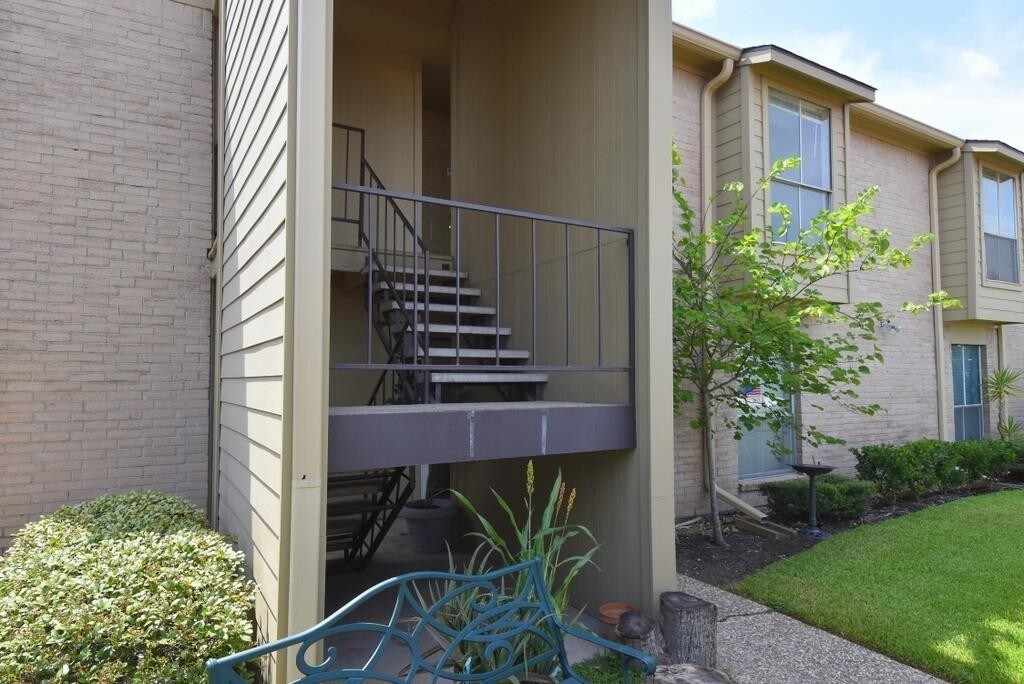 Foto principal - 700 Thicket Ln