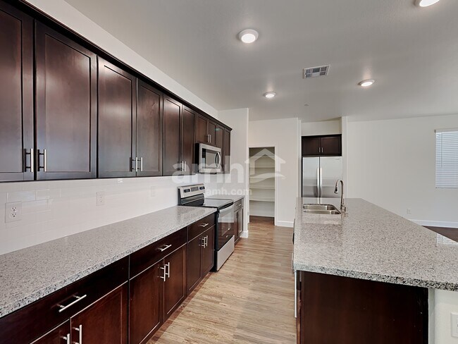 Building Photo - 10406 Bee Balm Street
