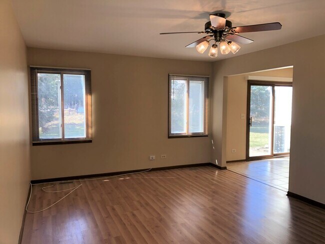 Building Photo - 1531 S Pembroke Dr