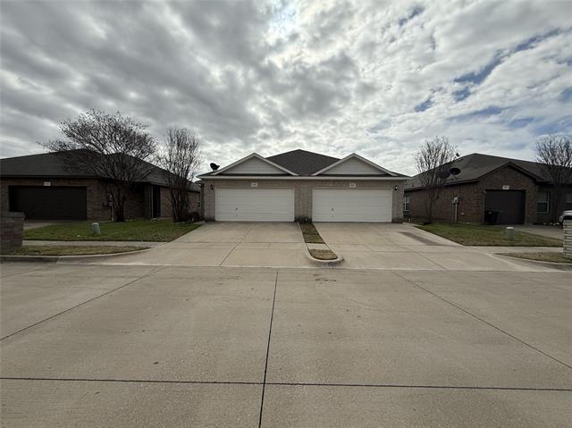 Building Photo - 812 Bur Oak Dr