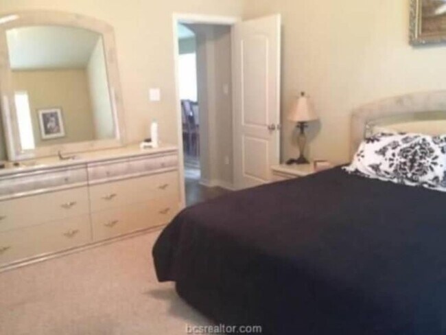 Foto del edificio - 15518 Baker Meadow Loop