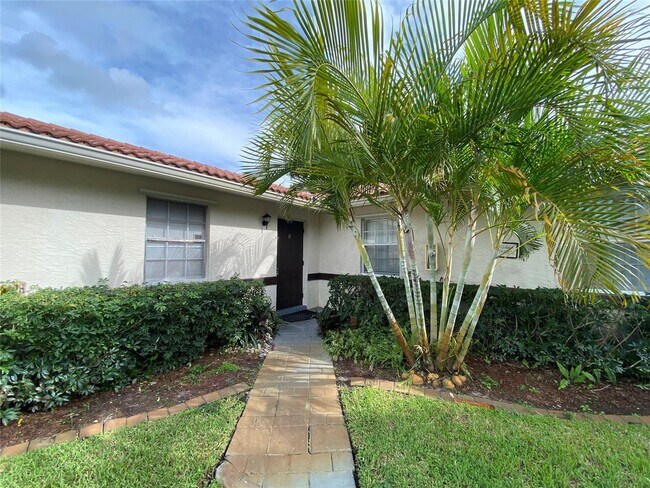 Foto del edificio - 11380 NW 39th St