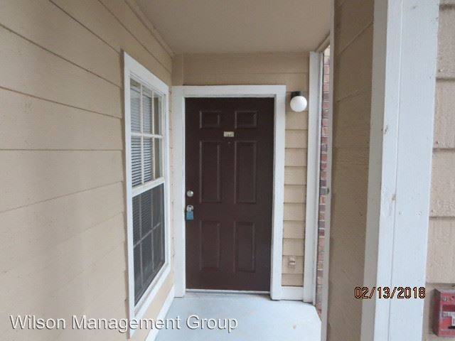Building Photo - 5136 Park Central Dr