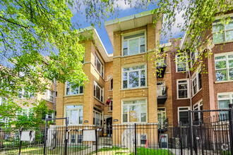 Building Photo - 4821 N Sawyer Ave