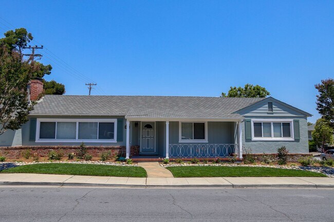 Foto del edificio - 4 Bed / 3 Bath Burlingame home near excell...