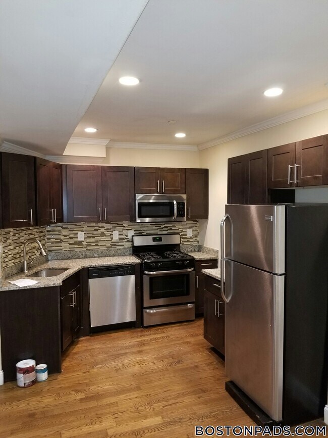 Foto del edificio - 2975 Washington St