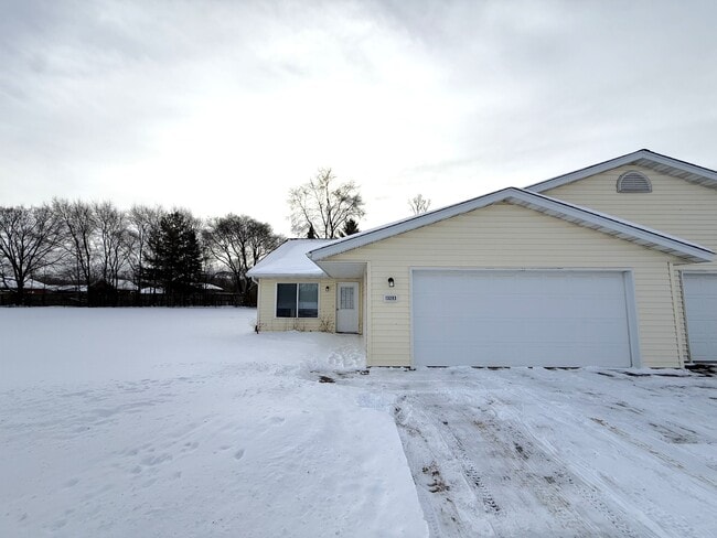 Building Photo - 13203 39th Ave N