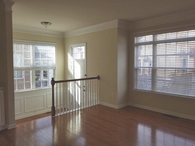 Foto del edificio - 6128 Joybrook Rd