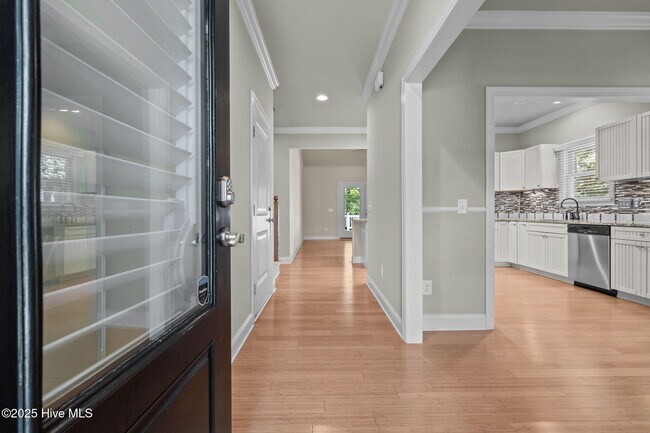 Foto del edificio - 254 Juniper Creek Blvd