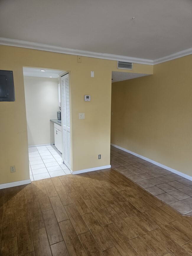 Foto del edificio - 4125 NW 88th Ave