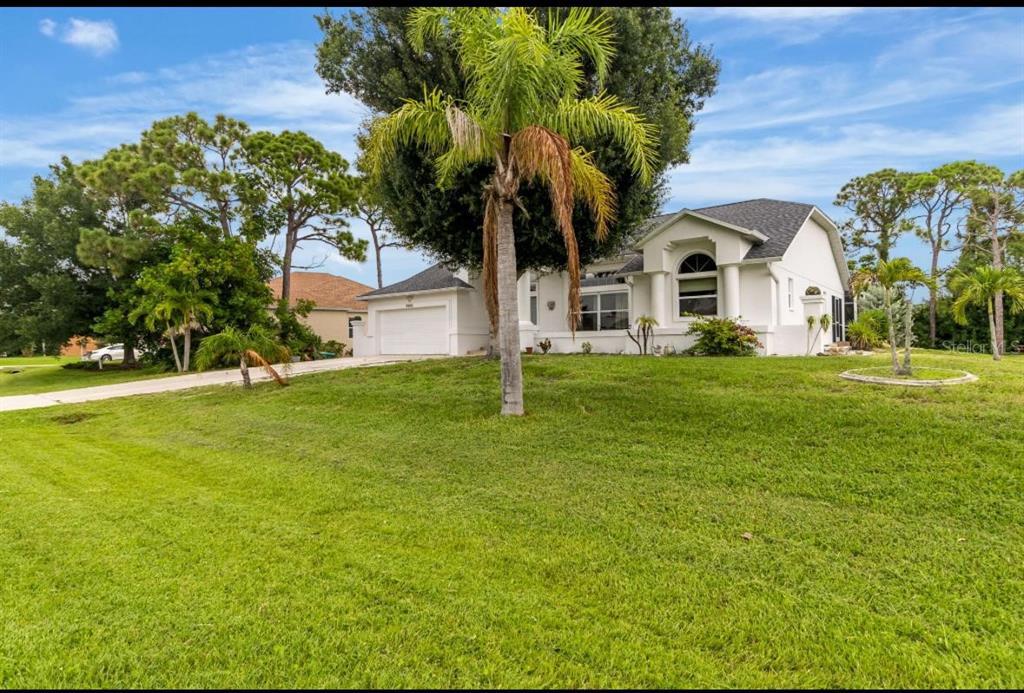Foto principal - 1040 Bay Harbor Dr