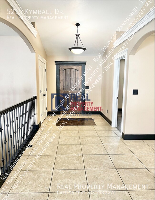 Foto del edificio - 5215 Kymball Ave