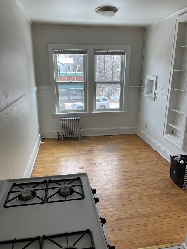 Dining Area - Historic Grand Avenue Apartments