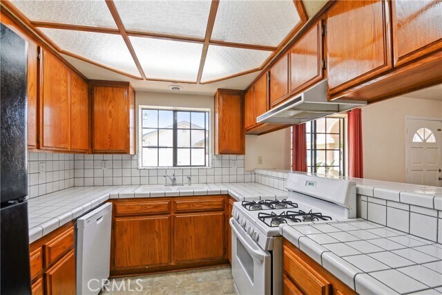 Foto del edificio - 1052 Belmont Ave