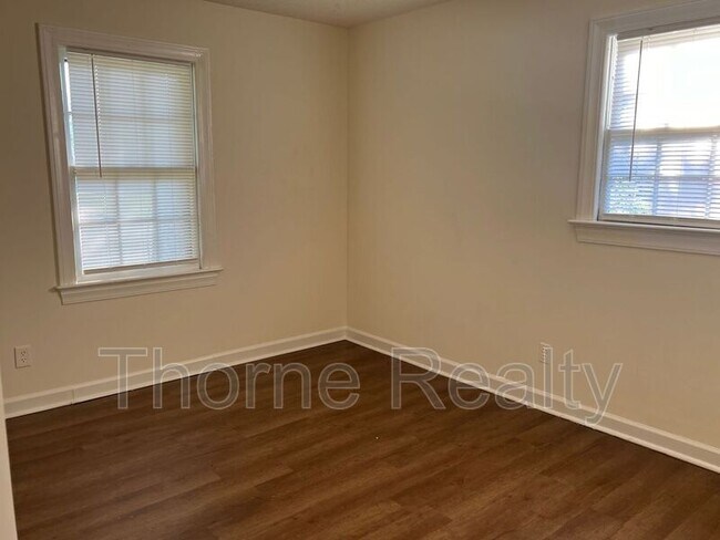 Foto del edificio - 501 Nelson St