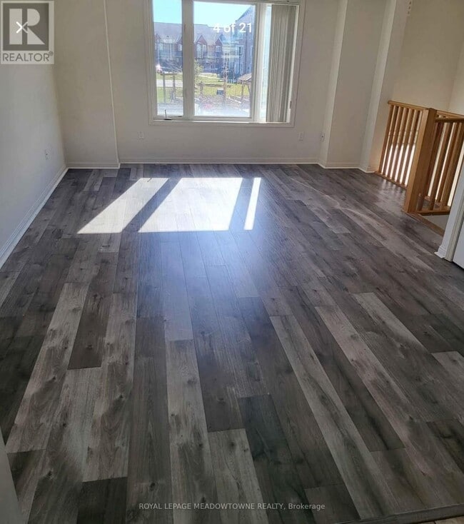 Building Photo - 3135 Boxford Cres