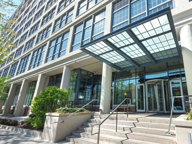 Foto del edificio - 901 N Kingsbury St