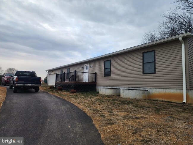 Foto del edificio - 235 Hickory Ln