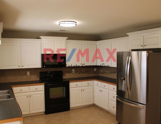 Foto del edificio - Sorry No Smoking and Pets Permitted with Restrictions