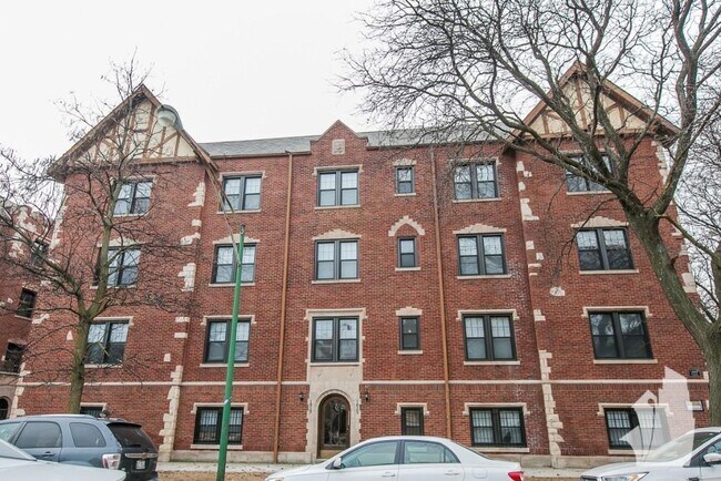 Foto del edificio - 1819 W Leland Ave