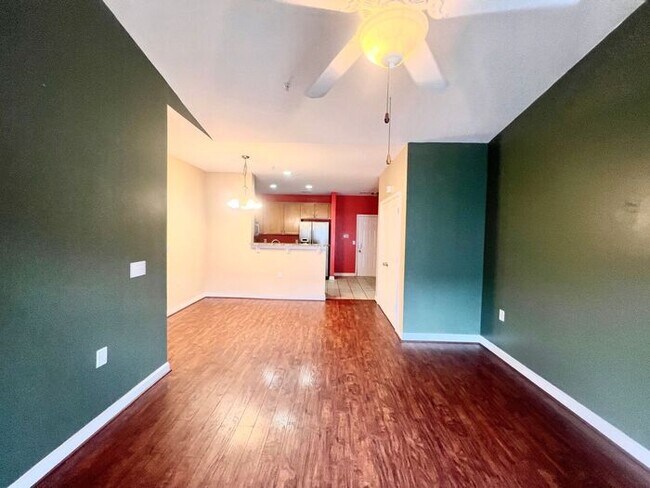 Foto del edificio - Beautiful 2 Bedroom 2 Bathroom Located in ...