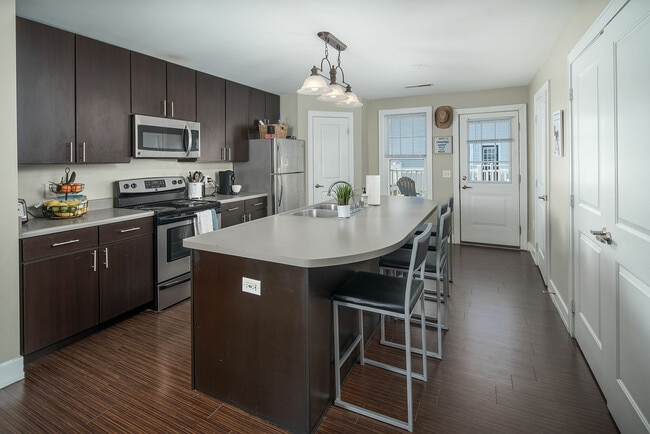 Building Photo - Acadia Heights