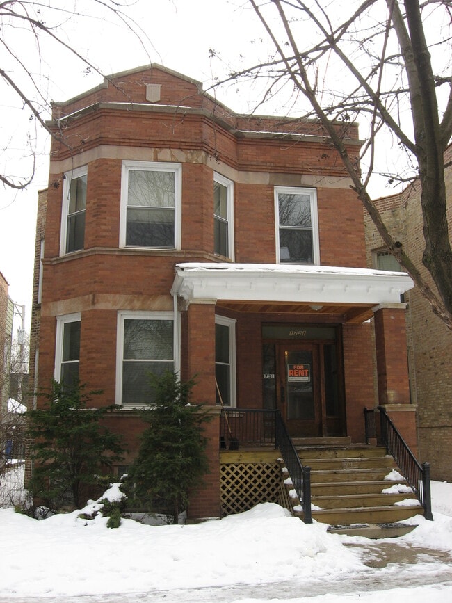 Building Photo - 1731 W Berwyn Ave