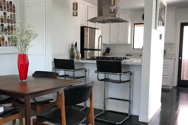 Building Photo - 4353 Clayton Ave