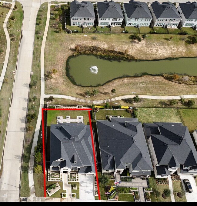 Foto del edificio - 5603 Logan Ridge Ln