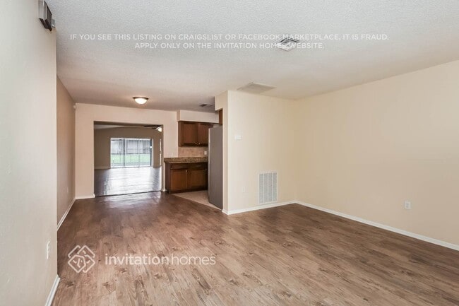 Foto del edificio - 18479 Evergreen Rd