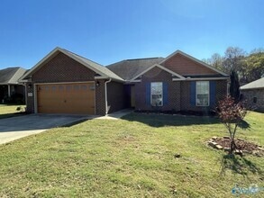 Building Photo - 106 Summerset Ln