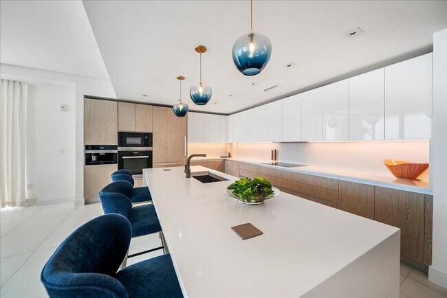 Foto del edificio - 3100 N Ocean Dr