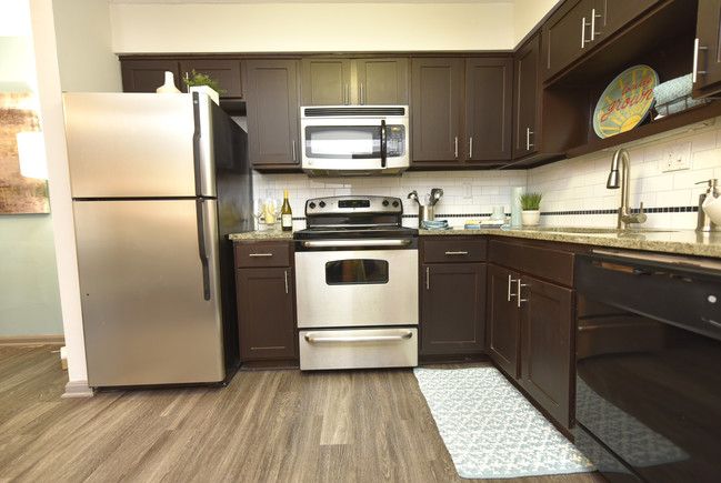 Kitchen - District at Hurstbourne