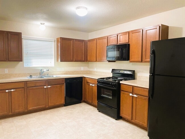 Foto del edificio - 819 Katydid Ct