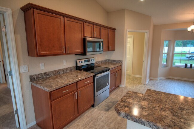 Foto del edificio - Beautiful 3/2/2 House for Rent. Available Now!