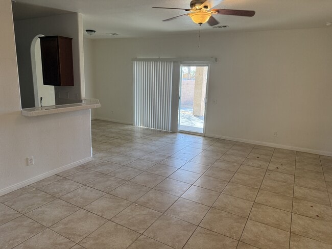 Foto del edificio - 66271 6th St